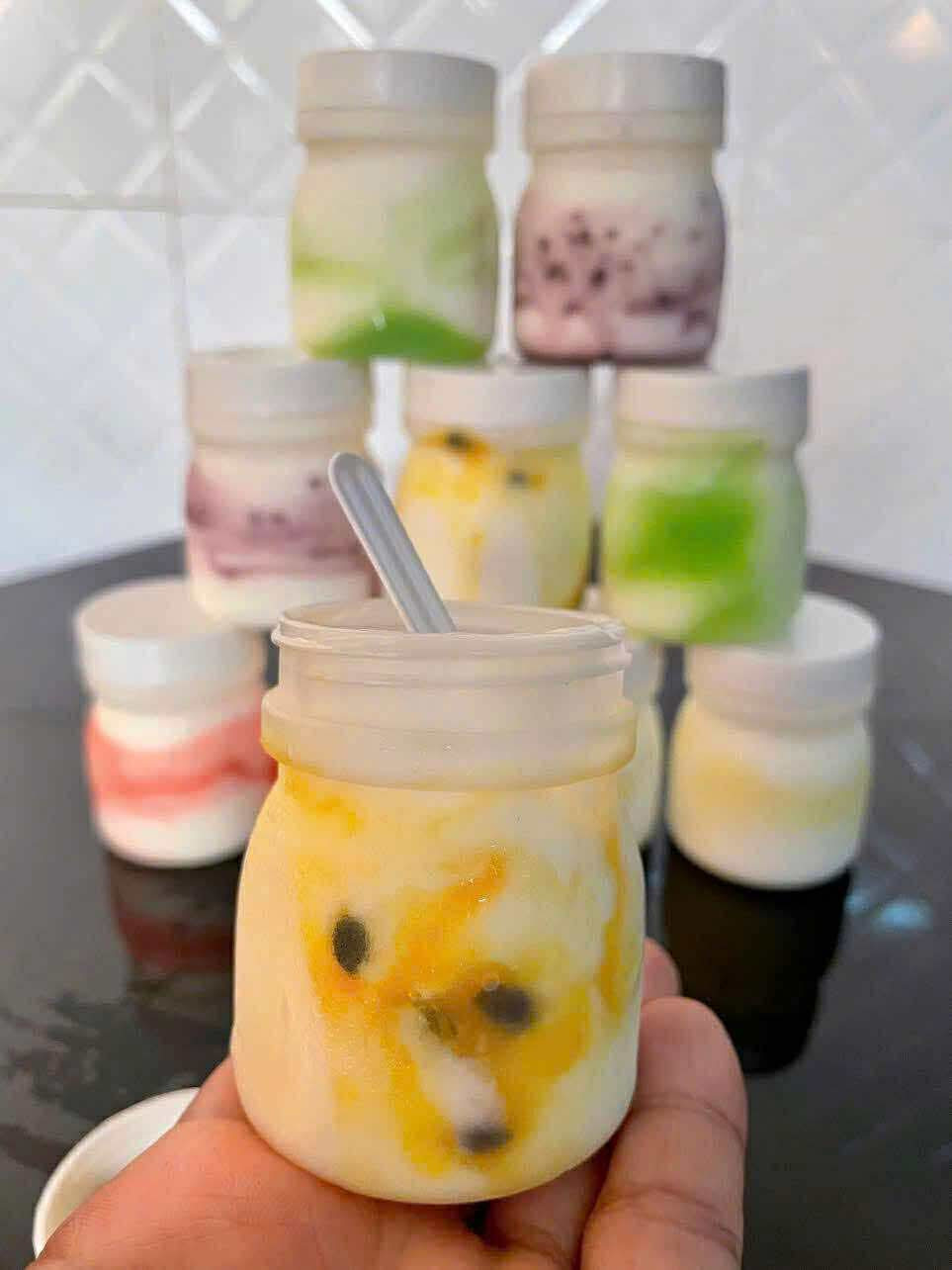 Sữa chua trái cây 17$ 12 hộp