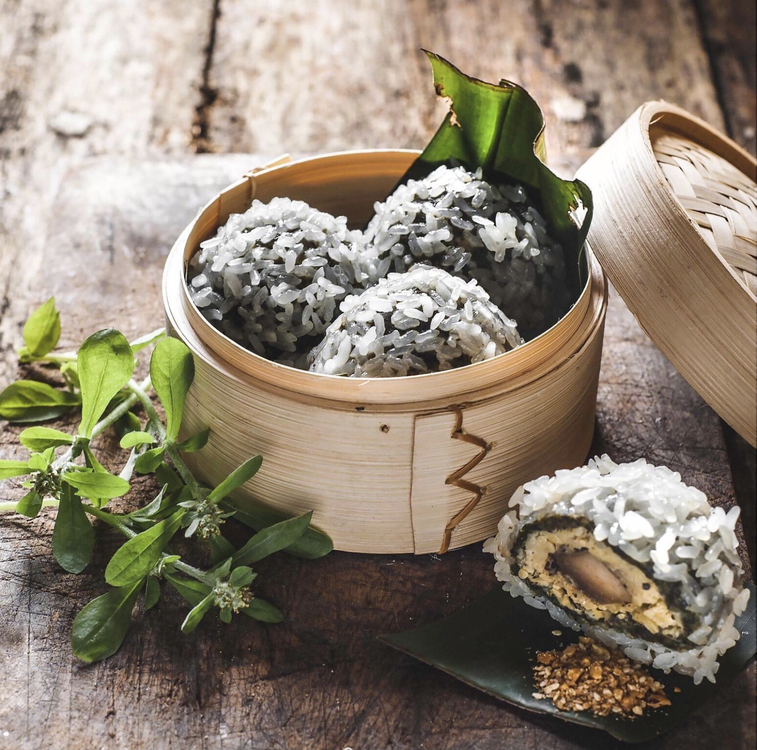 Bánh Khúc Việt Trì nếp cẩm