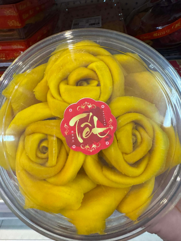 Xoài sấy dẻo xếp hoa 275g